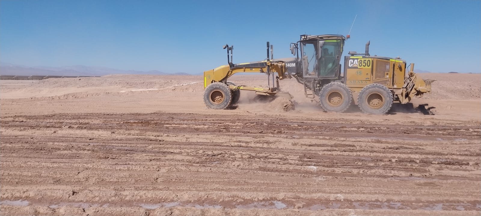 Nivelación de terreno con maquinaria