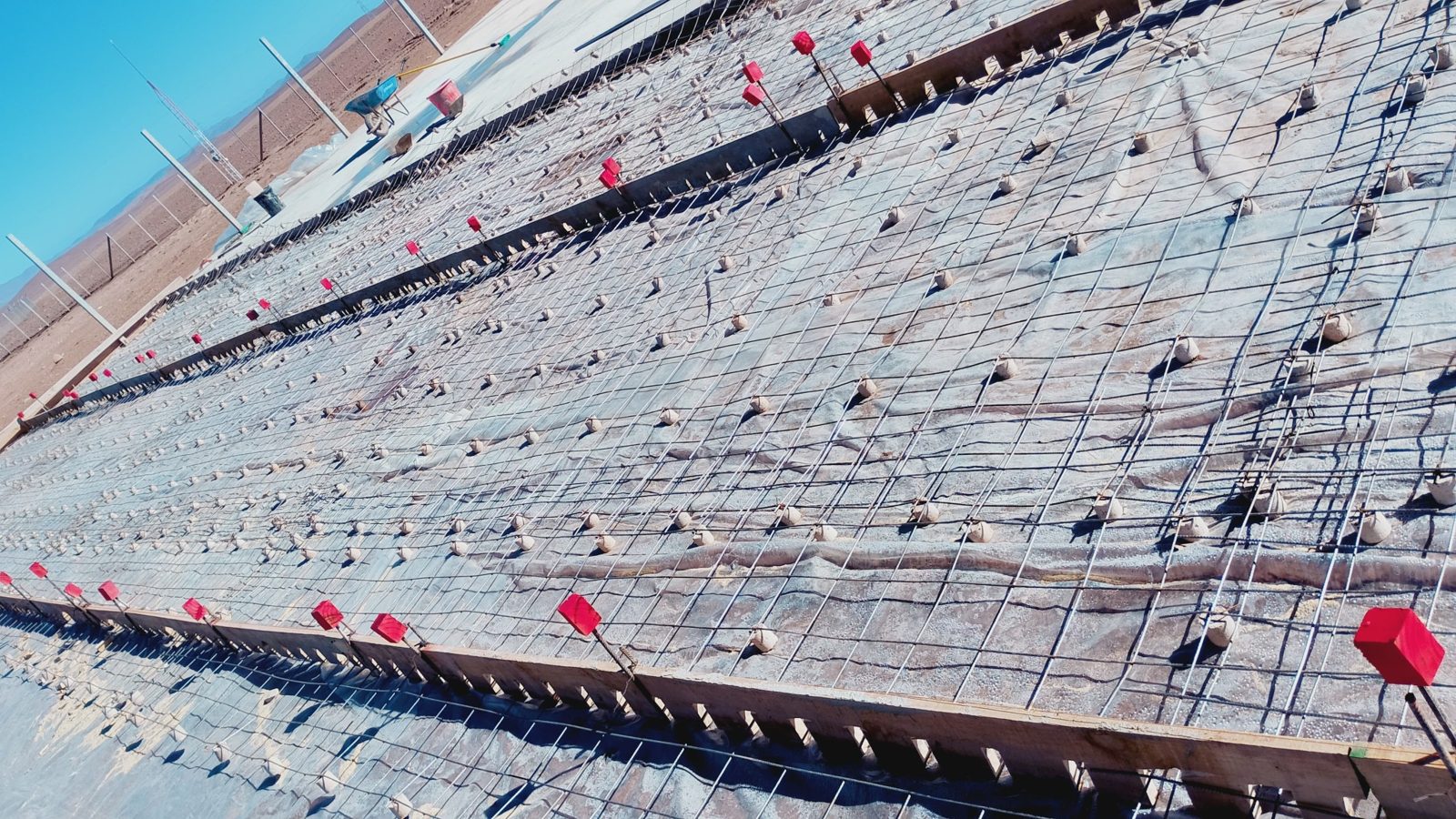 Faena de terreno en proyecto solar